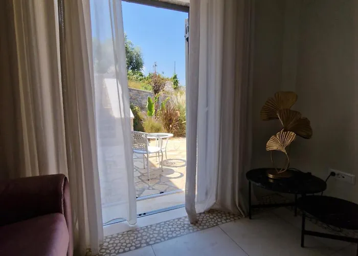 Arian Mit Tollem Meeresblick Und Luxusausstattung In Gialasi