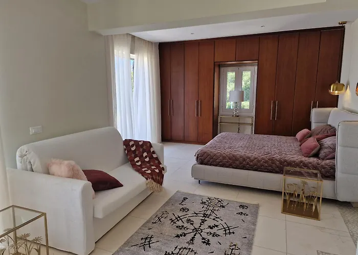 Villa Arian Mit Tollem Meeresblick Und Luxusausstattung In Gialasi