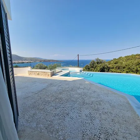 Arian Mit Tollem Meeresblick Und Luxusausstattung In Gialasi *