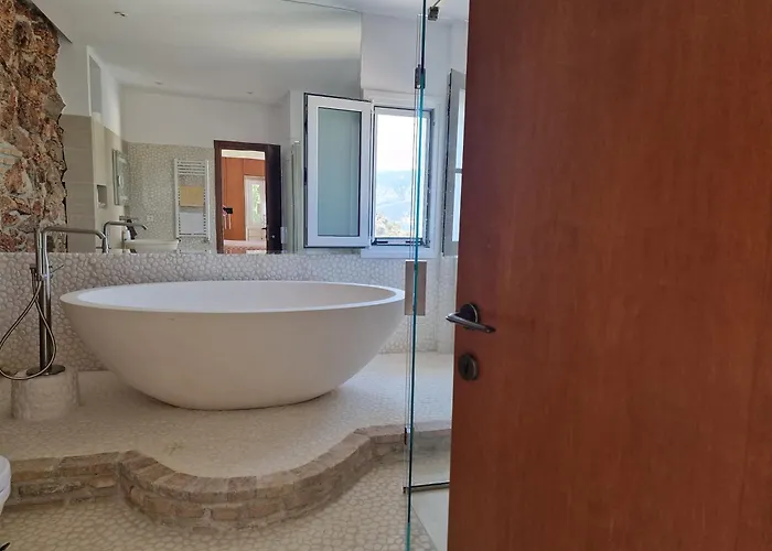 Arian Mit Tollem Meeresblick Und Luxusausstattung In Gialasi Villa Epidaurus